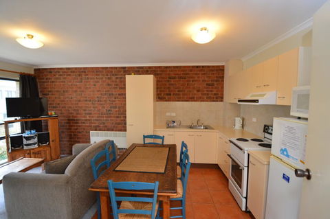 Kirwan 32 - Holiday Byron Bay 1