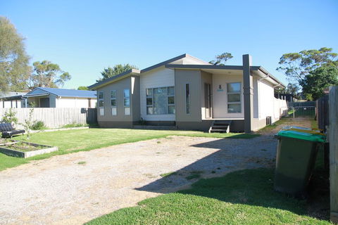 Koala Beach House - Holiday Byron Bay 0