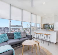 KOZYGURU NEWSTEAD DESIGNER 2 BED APT FREE PARKING POOL  GYM QNE088 - Holiday Byron Bay