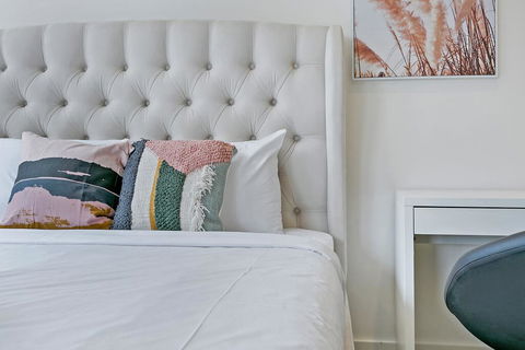 KOZYGURU ZETLAND COSY 3 BEDROOM APT EAST VILLAGE NZE906-1413 - Holiday Byron Bay 1
