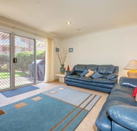 Kristie Court 2/7 Weatherly Close