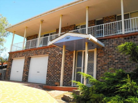 KULAROO HOUSE - Holiday Byron Bay 0
