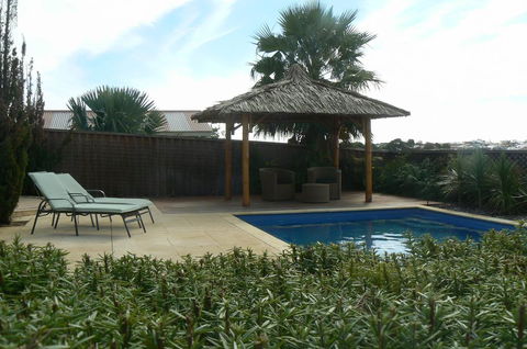 La Mer - Home With A Pool - Holiday Byron Bay 3