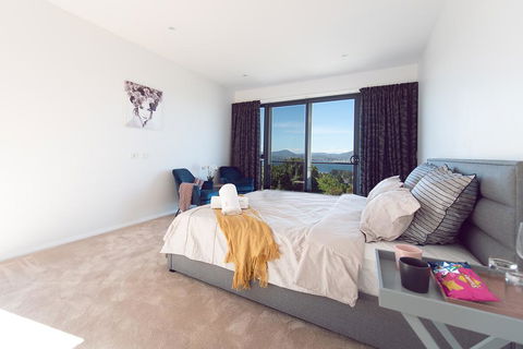 La Vie Luxury Bay View - Holiday Byron Bay 0