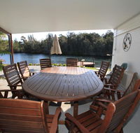 Lagoon Riverside Retreat - Holiday Byron Bay