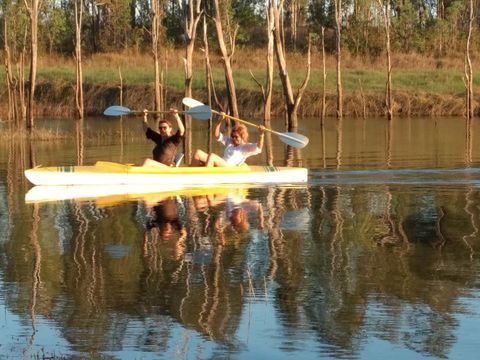 Lake Tinaroo Waterfrontage - Holiday Byron Bay 3