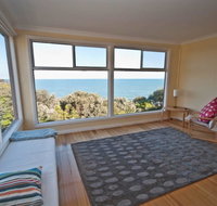 Lake Tyres Beach House - Holiday Byron Bay