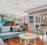 LAKEFRONT and SUNSET HAVEN - Holiday Byron Bay