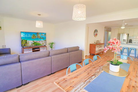 Lakelandia - Holiday Byron Bay 0