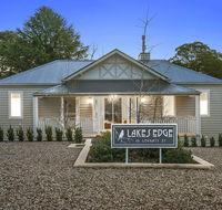 Lakes Edge - Holiday Byron Bay
