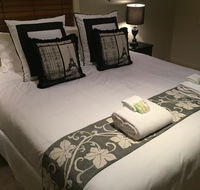 Lakeshore House Daylesford - Holiday Byron Bay