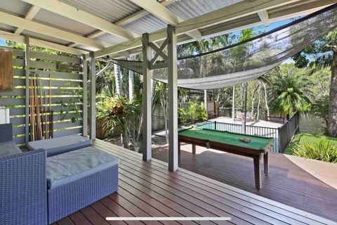 Lakeside Beach House - Hostie Properties - Holiday Byron Bay 3