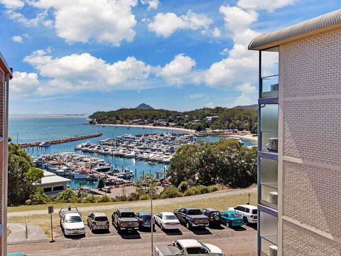 Laman Lodge, Unit 6, 15 Laman Street - Holiday Byron Bay 0