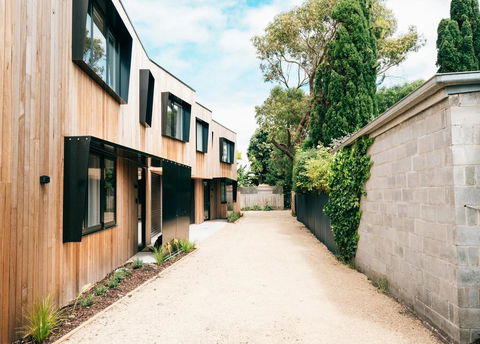 Laneway Apartments - Orientem - Holiday Byron Bay 0