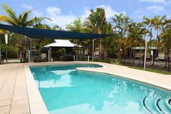 Lazy Acres Caravan Park with Holiday Byron Bay