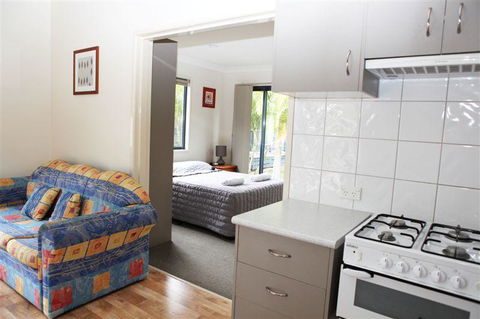 Lazy Acres Caravan Park - Holiday Byron Bay 2