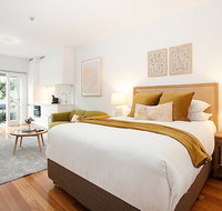 Leafy and Tranquil Inner West Studio Apartment - Holiday Byron Bay