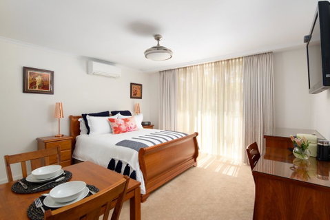 Luna Blu - Luxury B&B - Holiday Byron Bay 0