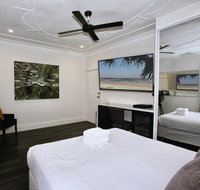 Lux  Quiet Apartment in Potts Point - Holiday Byron Bay