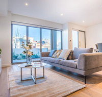 Luxurious Townhouse With Natural Light In Rosebery - Holiday Byron Bay