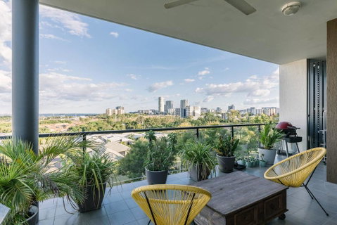 Luxury & Location - Sea Views With Modern Class ! - Holiday Byron Bay 2