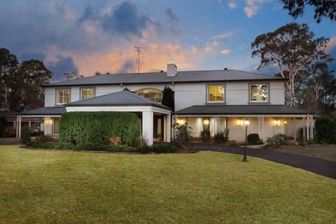 Luxury Bungalow - Holiday Byron Bay 0