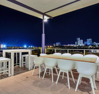 Luxury Darwin City Lights Jacuzzi Central Location Large House New Furnishings - Holiday Byron Bay