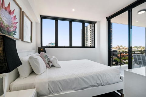 Luxury Living With Panoramic Views - Holiday Byron Bay 3