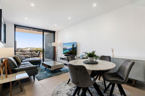 Luxury Living With Panoramic Views - Holiday Byron Bay 0