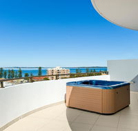 Luxury Ocean Penthouse - Holiday Byron Bay