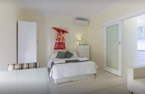 M102 Studio Gem In West Perth Free Tranzit Zone - Holiday Byron Bay 1
