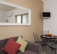M104 Central Location in free transit zone - Holiday Byron Bay
