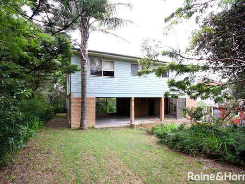 Mac's Surf Style - 12 Ocean Drive - Holiday Byron Bay 1