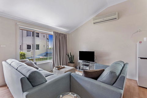 Macadamia Court 6 - Nelson Bay - Holiday Byron Bay 1