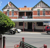 Maclean Hotel - Holiday Byron Bay