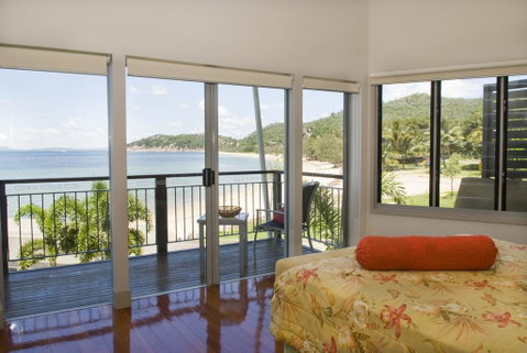 Magnetic Docks Townhouse 1 - Holiday Byron Bay 3