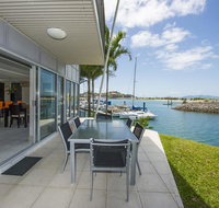 Magnetic Docks Townhouse 1 - Holiday Byron Bay