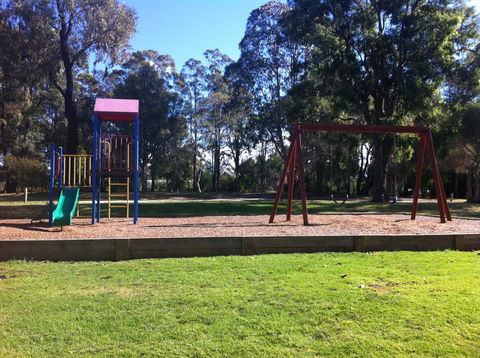 Mallacoota's Shady Gully Caravan Park - Holiday Byron Bay 0