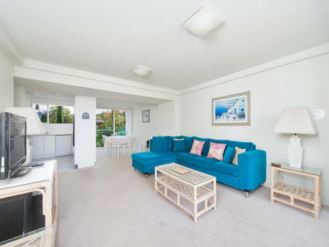 Marine Drive, Cirrus, Unit 6, 44 - Holiday Byron Bay 1