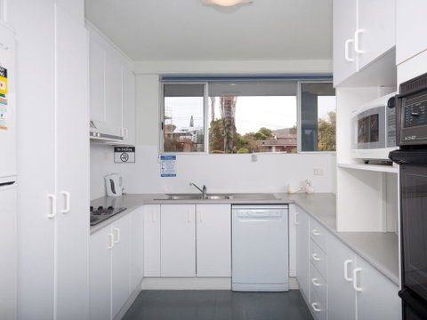 Marine Drive, Cirrus, Unit 6, 44 - Holiday Byron Bay 3