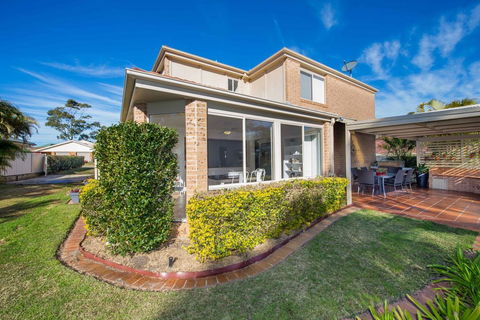 Mariner Beach House - Salamander Bay - Holiday Byron Bay 2