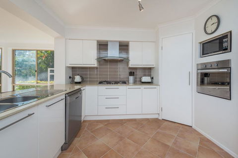 Mariner Beach House - Salamander Bay - Holiday Byron Bay 0