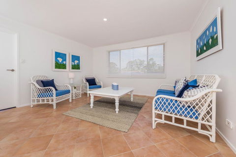 Mariner Beach House - Salamander Bay - Holiday Byron Bay 3