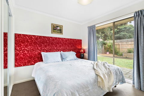 Maroondah 3 Bedroom House In Kilsyth - Holiday Byron Bay 2