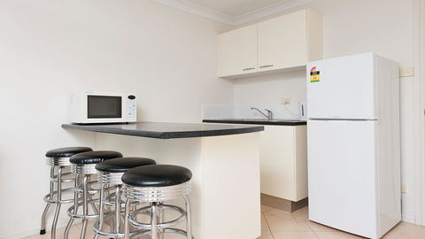 Matador Flat - Pet Friendly Accommodation - Holiday Byron Bay 2