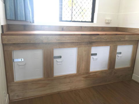 Maxmee Resort (formally Surfers Paradise Backpackers) - Holiday Byron Bay 2