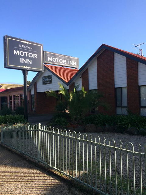 Melton Motor Inn And Apartments - Holiday Byron Bay 3