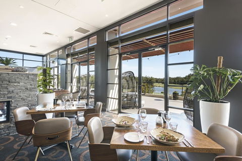 Mercure Kooindah Waters Central Coast - Holiday Byron Bay 1