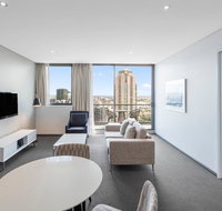 Meriton Suites Campbell Street - Holiday Byron Bay