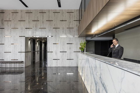 Meriton Suites Church Street, Parramatta - Holiday Byron Bay 2